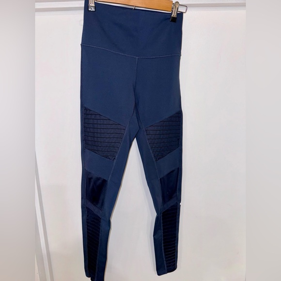 Alo Yoga High-waist Moto Legging Rich Navy Medium - Picture 4 of 9